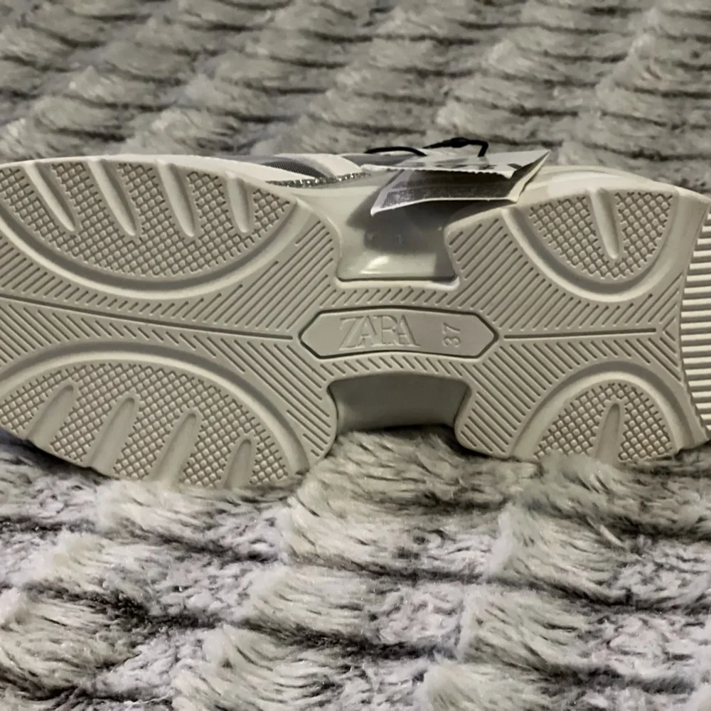 NWT White and Grey Zara Sneakers - Picture 12 of 16